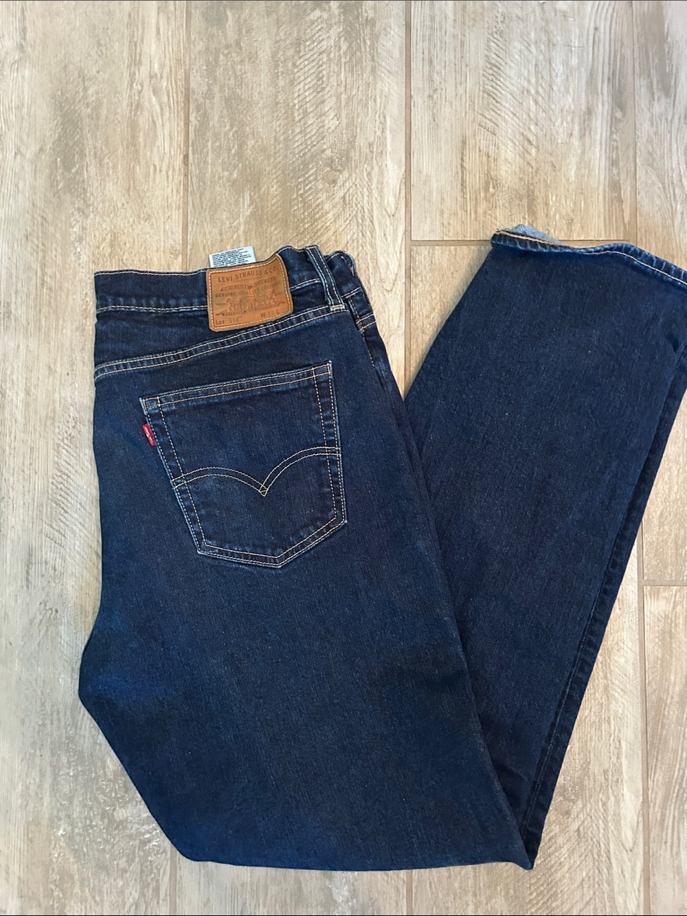 Levi's Men's Premium Indigo Straight-Leg Jeans Leather label